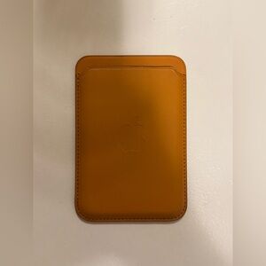 Apple MagSafe Wallet Tan Leather